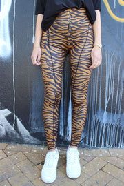 Nicole Leggings | Zebra | Sporty Leopard Leggings fra Liberté