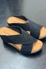 Frances Suede | Black | Sandal i ruskind fra Copenhagen Shoes