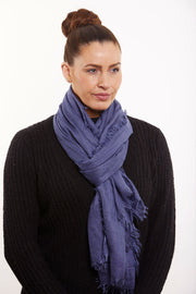 Josie Scarf | Blue | Klassisk tørklæde fra Stylesnob