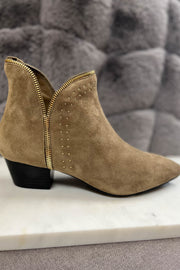 Malene Boots | Taupe | Støvler fra Sofie Schnoor