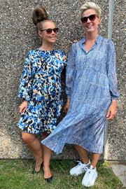 Avalon Dress  | Blue Okapi | Kjole fra French Laundry
