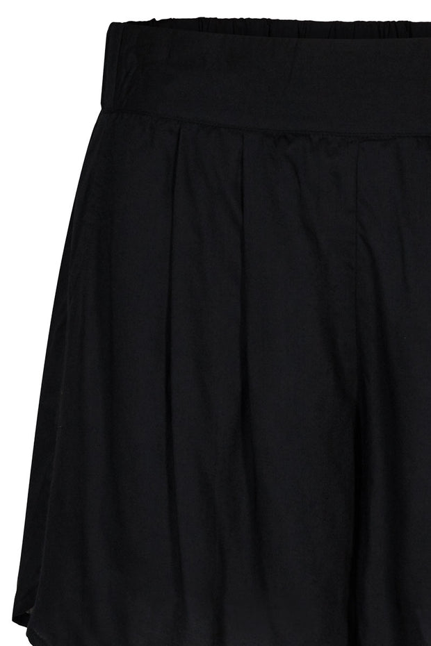 Ibi Shorts | Black | Shorts fra Liberté Essentiel