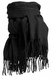 Joli Scarf | Black | Tørklæde med frynser fra STYLESNOB