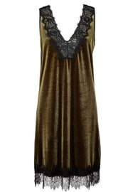 DESTINY DRESS | Oliven grøn | Velour kjole med blonde fra LOLLYS LAUNDRY
