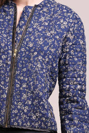 Emilia Jacket | Blå | Jakke med blomsterprint fra Lollys Laundry