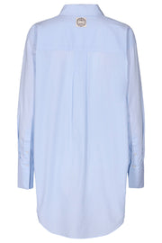 Nanna 5 | Light blue/white stripe | Skjorte fra Leveté
