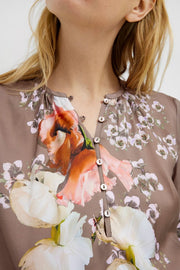 Lara, shirt with print | Bark w.  Flower Print | Skjorte fra Gustav