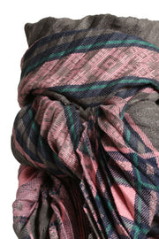 Mera scarf | Mud | Vaflet tørklæde med print fra Stylesnob