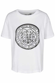 Kerry tee | Hvid | T-shirt med sort tryk fra Mos Mosh