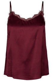 Ditte Lace Silk Singlet | Courage red | Silke top med blonder fra Mos Mosh