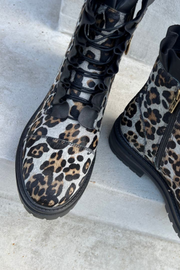 PRETTY 22 | Grey Leopard | Støvler fra Copenhagen Shoes