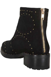 Sofia Suede Boot | Black | Støvle med guldnitter fra Sofie Schnoor