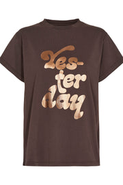 S223298 | Dark brown | T-shirt fra Sofie Schnoor