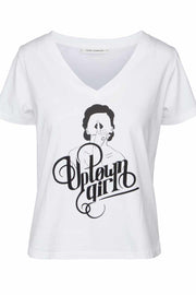 Thea Tee | Hvid | T-shirt med sort print fra Sofie Schnoor