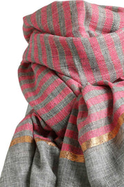 Besi carf | Pink | Tørklæde med striber fra Stylesnob