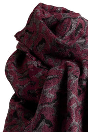 Beth scarf | Burgundy | Vævet leopard tørklæde fra Stylesnob