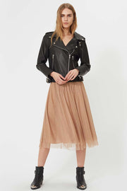 Tia Skirt | Beige | Sandfarvet nederdel fra Sofie Schnoor