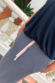 Satisfaction | Navy stripe Pink | Nederdel fra Comfy Copenhagen