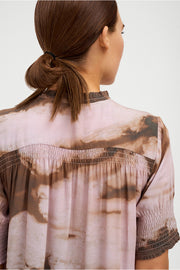 Sikka shirt with smock | Champagne w. Print | Skjorte fra Gustav