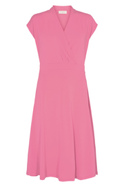 Yrsa Dress | Begonia Pink | Kjole fra Freequent