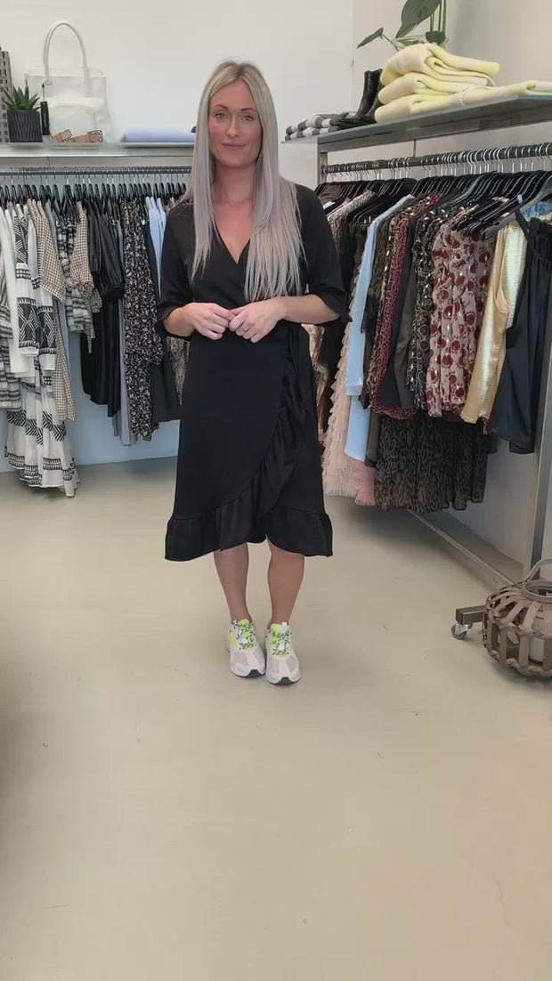 Plain Wrap Dress | Sort | Kjole fra Co'Couture
