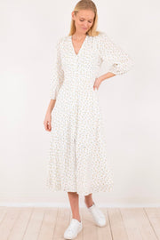 Olana Fine Flower Dress | White | Kjole fra Neo Noir