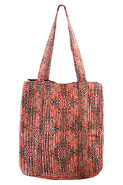 Luna Quilt Bag | Red | Taske med print fra Black Colour