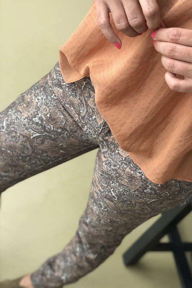 Victoria jive pants | Chocolate chip | Paisley printede bukser fra Mos Mosh