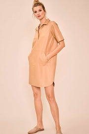 Ester Leather Dress | New Sand | Kjole fra Mos Mosh