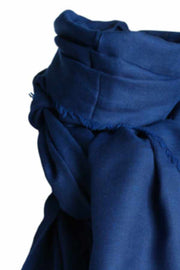 Dria scarf | Dark blue | Tørklæde med cashmere fra Stylesnob