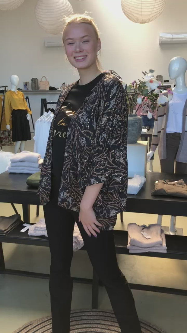 Luna Boho Sleeve Kimono | Coco Black | Kimono fra Black Colour