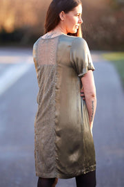 Gaya Dress | Army | Kjole med blonderyg fra Freequent