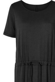 HONEY-DR | Black | Sød jersey kjole fra Freequent