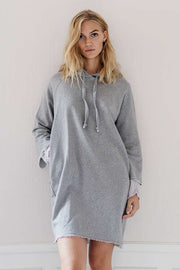 Ami Ki | Grey Melange | Hoodie kjole fra Project AJ117