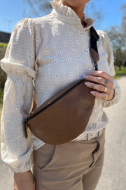 Elinor Bum Bag, Antique | Caramel | Taske fra Markberg