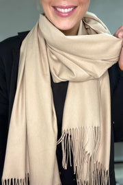 Cashmere Scarf | Beige | Tørklæde fra Marta du Chateau