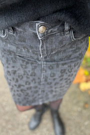 Victoria Cleo Skirt | Dark Grey | Skirts fra Mos Mosh