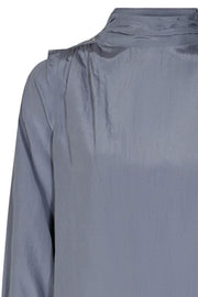 Keeva Drape Blouse | New Blue | Bluse med høj hals fra Co'Couture