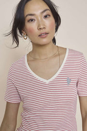 Kenia Glam Stripe V-neck | Sugar Coral | T-shirt fra Mos Mosh