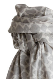Tesla scarf | Light grey | Tørklæde med print fra Stylesnob