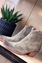Lucy boots | Forrest Green | Cowboy støvle i ruskind fra Bukela