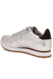 Ydun Croco Shiny | Silver | Sneakers fra Woden
