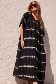 Talulah Tie Dye Dress | Black | Kjole fra Co'Couture