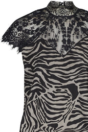 Alma ss lace jumpsuit | Zebra | Buksedragt med blonde fra Liberté Essentiel